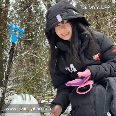 邱凝岚